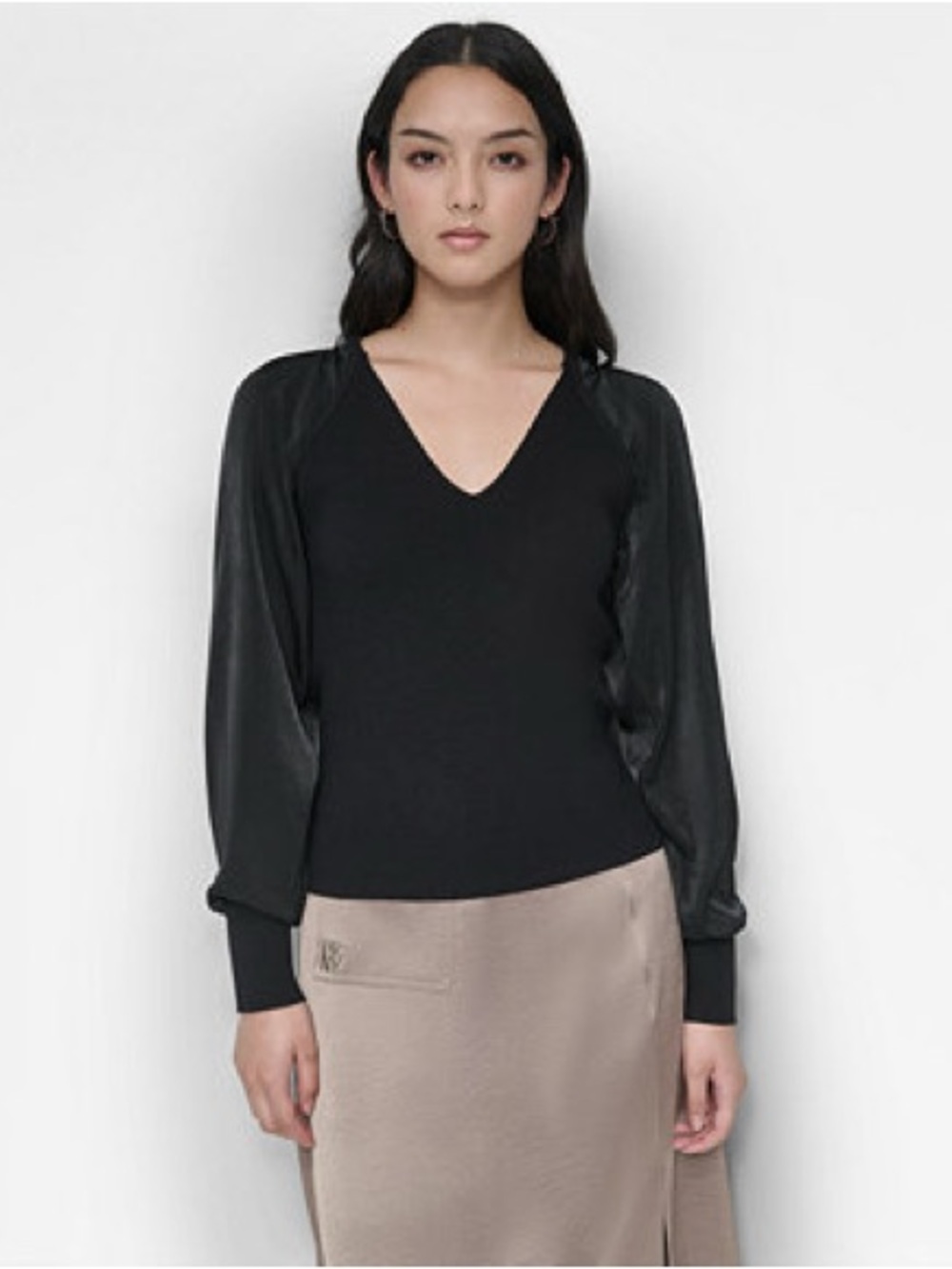 DKNY Black V-Neck Mixed-Media Sweater Satiny Career Women’s Medium